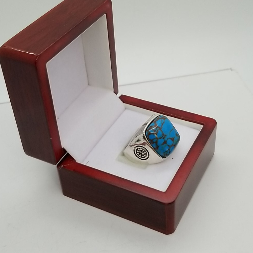Mans ring - Picture 2 of 2